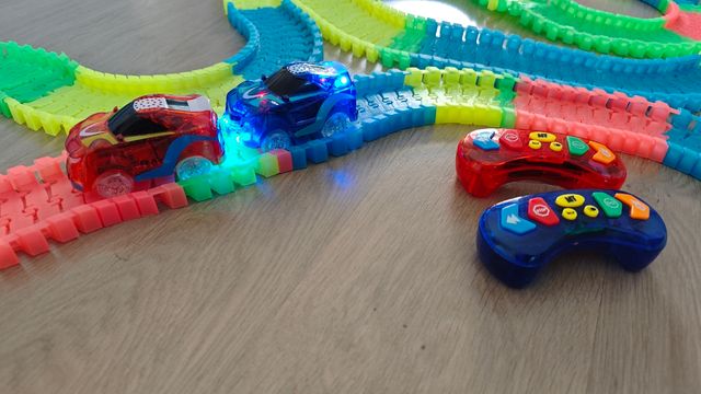 Pista de coches con luz