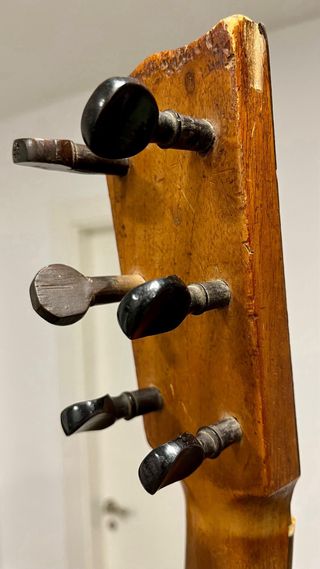 Guitarra antigua Salvador Ibañez