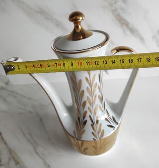 Cafetera de porcelana