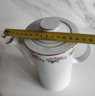 Cafetera de porcelana