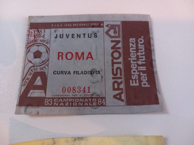 JUVENTUS n. 4 biglietti Serie A 1983/84