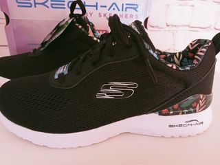 Zapatillas mujer Skechers estrenar