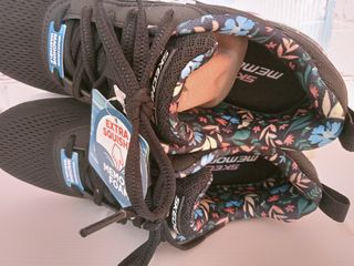 Zapatillas mujer Skechers estrenar