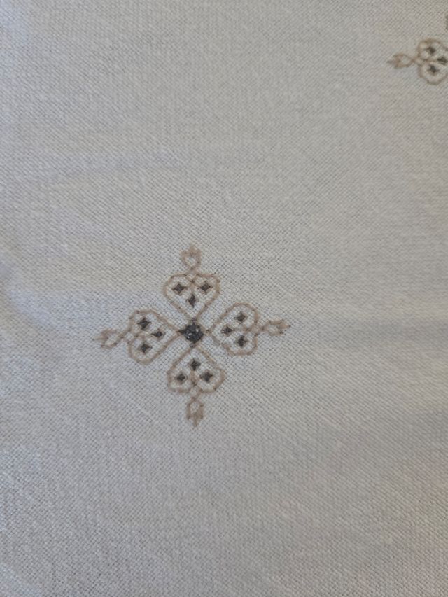 Tovaglia in lino Ricamata 