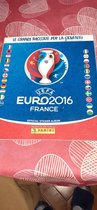 Album  calciatori  Panini  euro 2016