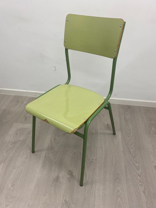 Silla infantil tipo colegiode madera