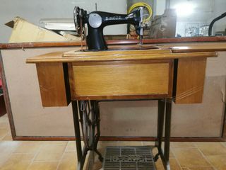 Máquina de coser SINGER 15J de 1954