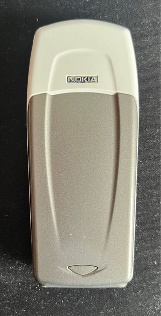 Teléfono móvil Nokia 6100