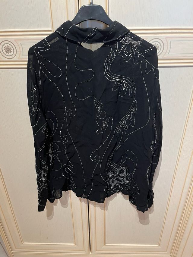 Camicia velata a fiori