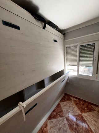 Litera de madera con armario