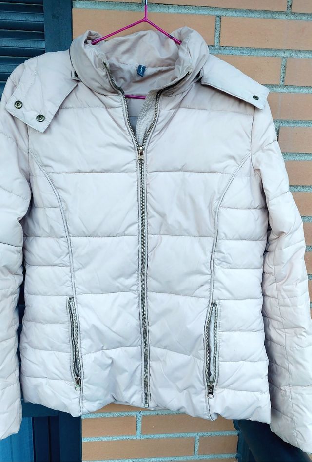 Cazadora/parka tipo plumas de vestir