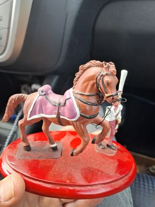 Soldatini1 cavaliere e cinque statuine epiche