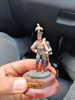 Soldatini1 cavaliere e cinque statuine epiche