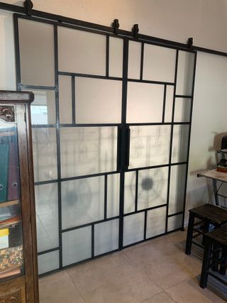 PUERTA DE HIERRO Y VIDRIO CORREDERA