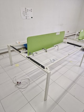 Mesas de oficina multipuestos