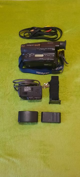 Camara De Video SONY  "Handycam Video Hi8"