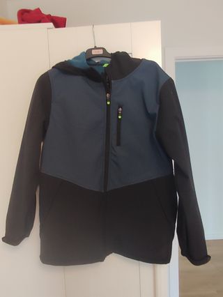 Chaqueta impermeable chico