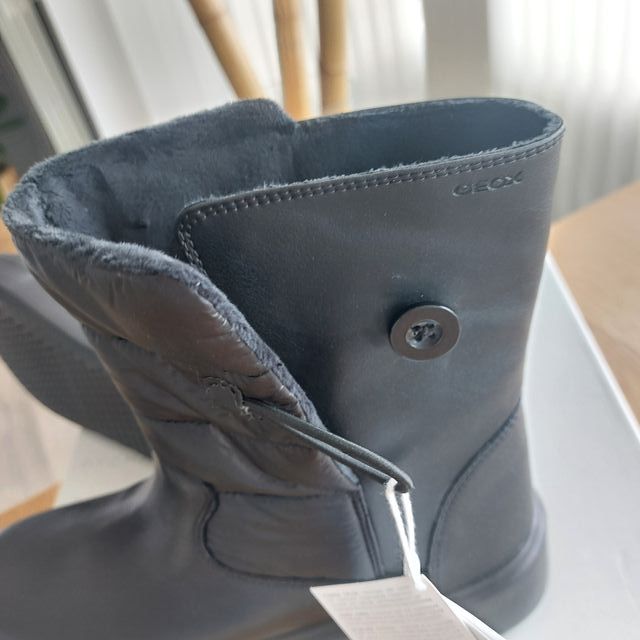 T37 Botas Geox Nhenbus Nuevas Piel y relleno frío