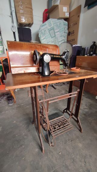 Maquina de coser Zigma