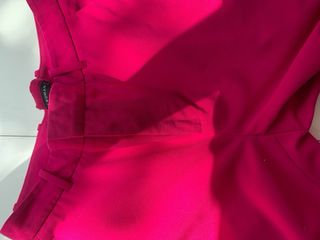 Pantalón de color rosa de Zara