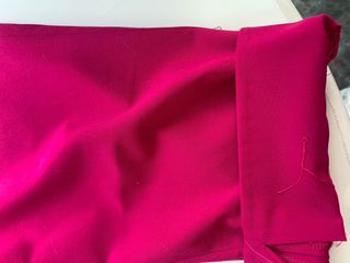 Pantalón de color rosa de Zara