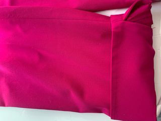 Pantalón de color rosa de Zara
