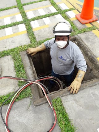 ELECTRICISTA Y FONTANERO EXPERTO