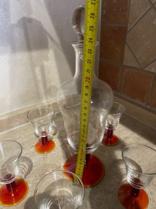 Set bicchieri e bottiglia