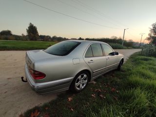 Mercedes-Benz Clase E 2001