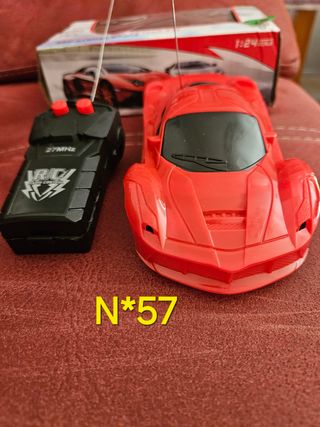 Coche con mando