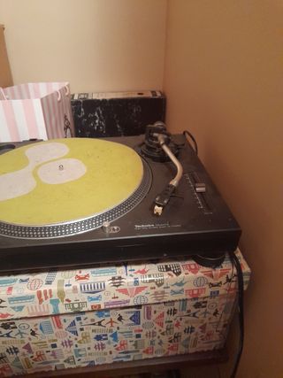 Plato giradiscos marca technics Quartz