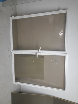 Ventana con reja
