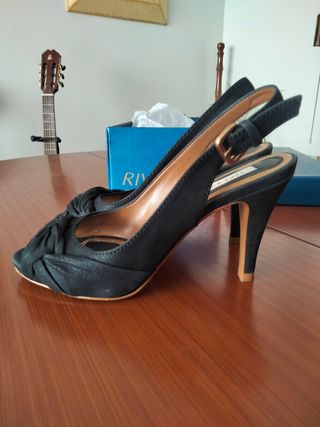 Zapatos peep toe 
