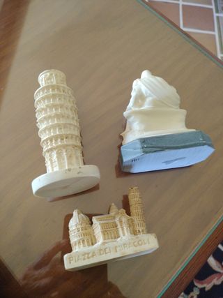 Lote miniaturas esculturas La Piedad etc