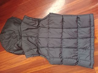 Chaleco acolchado azul marino niño con capucha