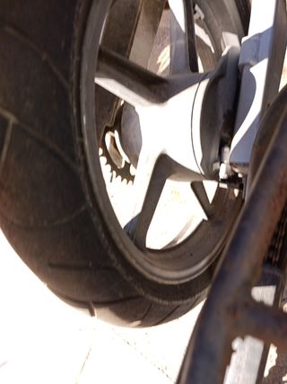 En llanta trasera Honda cbf-250