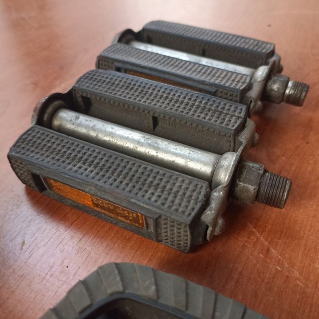 Pedales de bicicleta