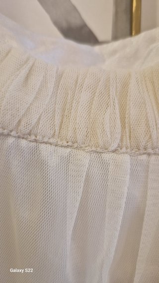 Minivestido  bordado antiguo y tul