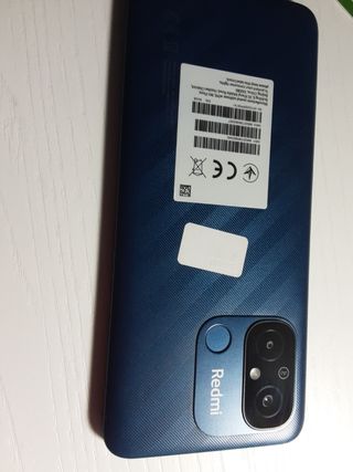 Movil xiaomi redmi 12c con funda