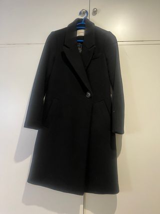 Gabardina  de paño  elegante del zara .