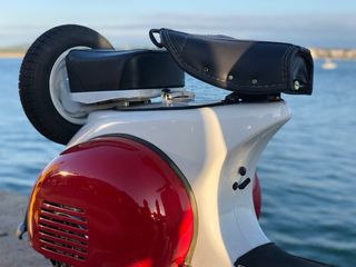 Alquilo Vespa de mas de 50 años para eventos.