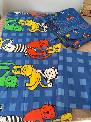 Funda edredon, almohada, cojin y cortinas. Ikea