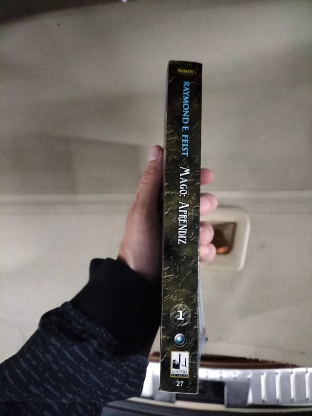 Mago: aprendiz. La saga de la fractura libro uno -