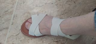 Sandalia planas nuevas a estrenar