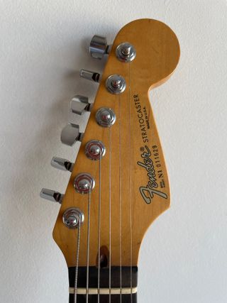 Guitarra Fender Stratocaster "Strat" Ultra Series