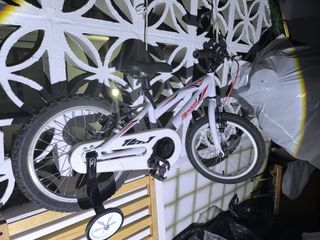 Bicicleta 16'1 con ruedines