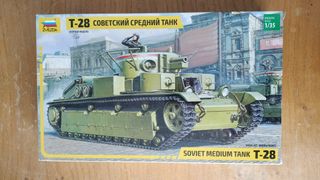 Maqueta ZVEZDA No. 3694 1:35 Soviet Tank T-28