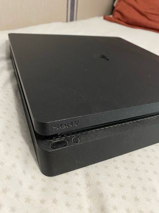 PS4 Slim 2020 PERFECTO ESTADO