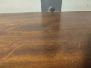 Estanteria de madera y hierro