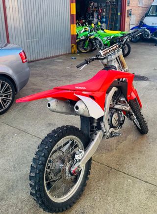 HONDA CRF 450 2018 .